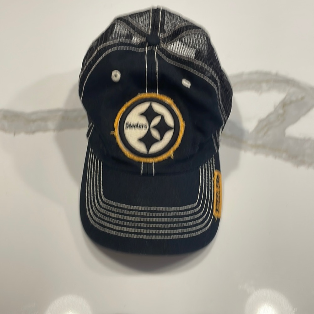 Never worn baseball style cap - adjustable- Steelers, Pittsburgh